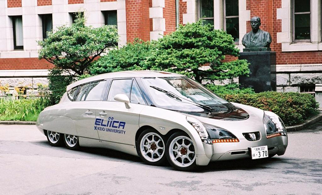 最高時速370キロを誇る電気自動車「エリーカ」