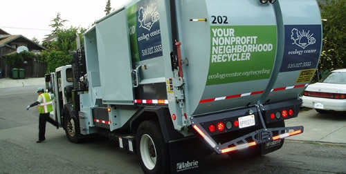 エコロジー・センターのリサイクル品回収車（出典：エコロジーセンターHP　http://ecologycenter.org/recycling/）