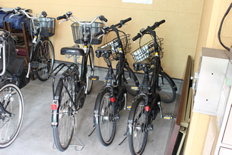 「くるみる　ふっさ」に配備されている自転車。前カゴには「たっ☆クル」会員募集中！」の表示が付けてある。