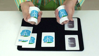 徐々に『風車』カードが増えていき、最終的には100％自然エネルギーで占められるようになった。