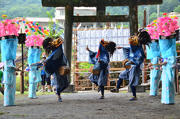 【特選】「元栖神社の獅子舞」 鈴木保信